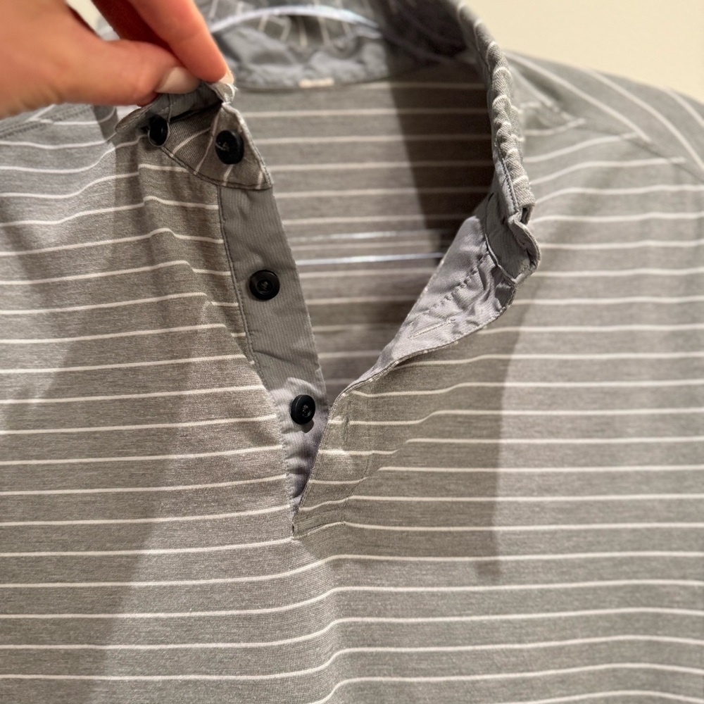 Lululemon Gray & White Striped Polo Shirt  Size Small Men’s - Picture 8 of 11